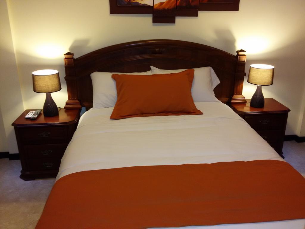 Hotel Las Mercedes Airport-Quito Tababela Kamer foto