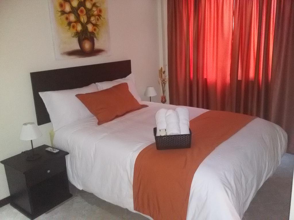 Hotel Las Mercedes Airport-Quito Tababela Kamer foto